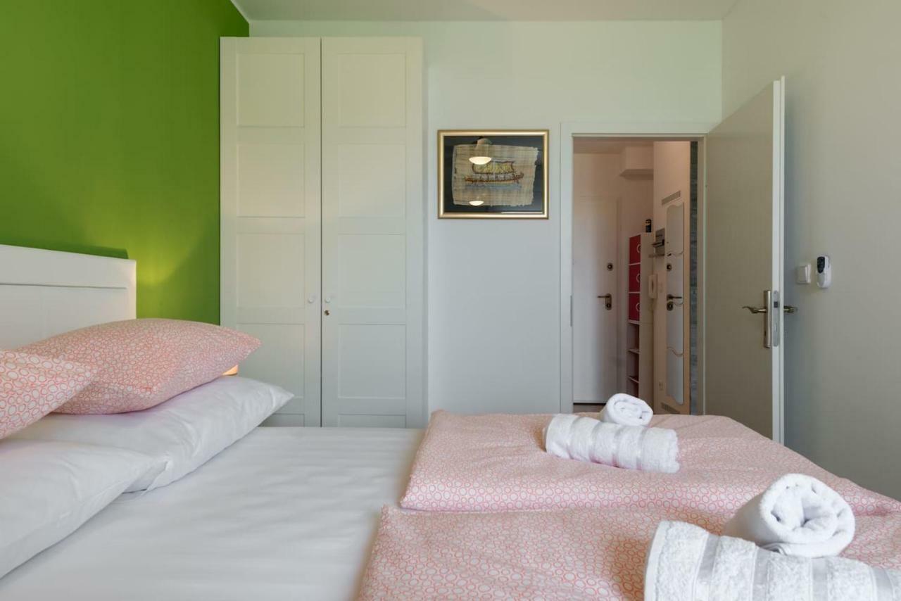 Apartman "Bubi" สปลิท ภายนอก รูปภาพ