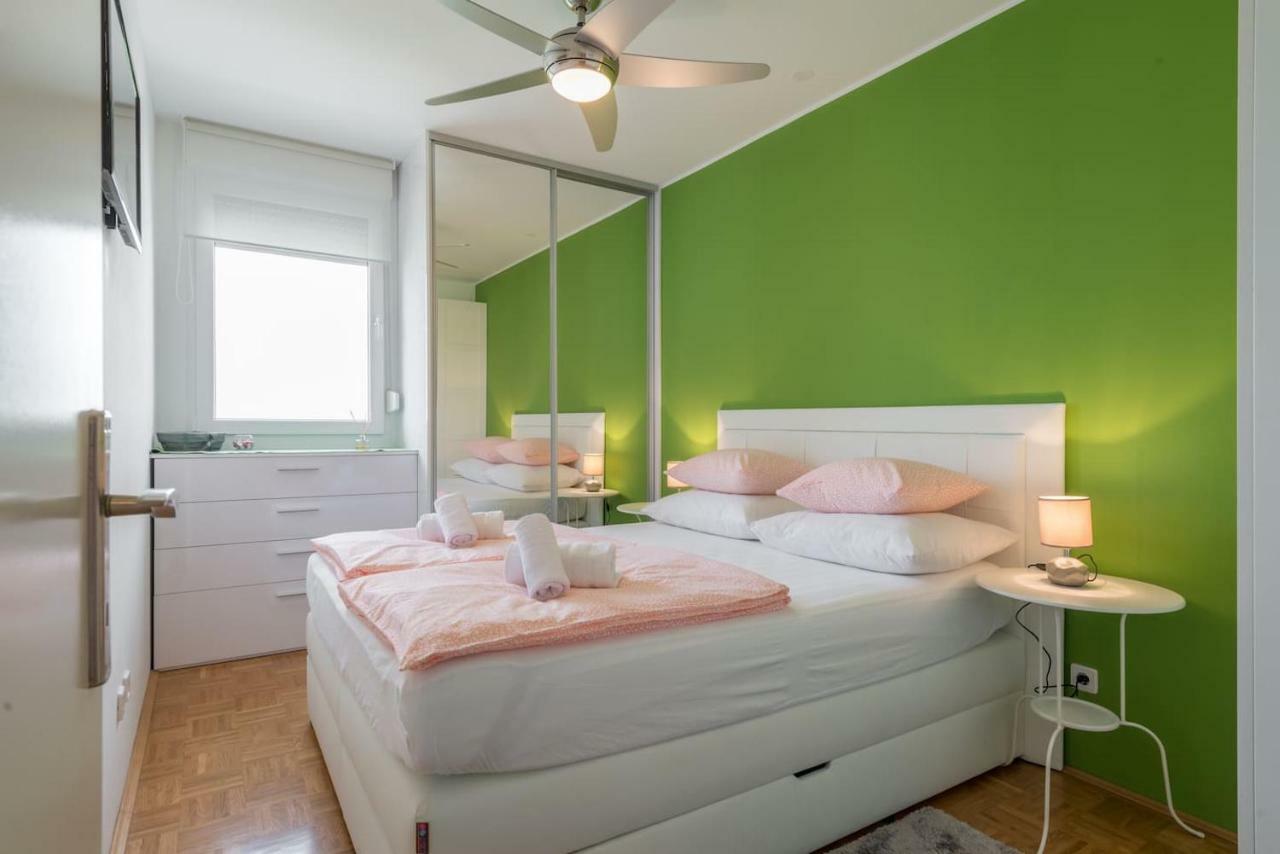 Apartman "Bubi" สปลิท ภายนอก รูปภาพ